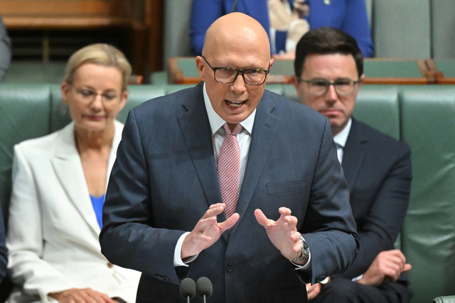 Dutton_468805_01